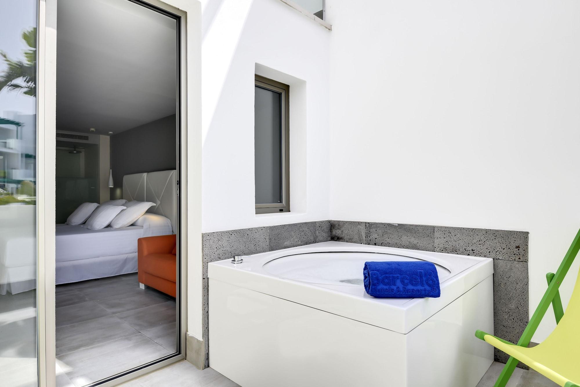 Barcelo Teguise Beach - Adults Only Costa Teguise Exterior photo