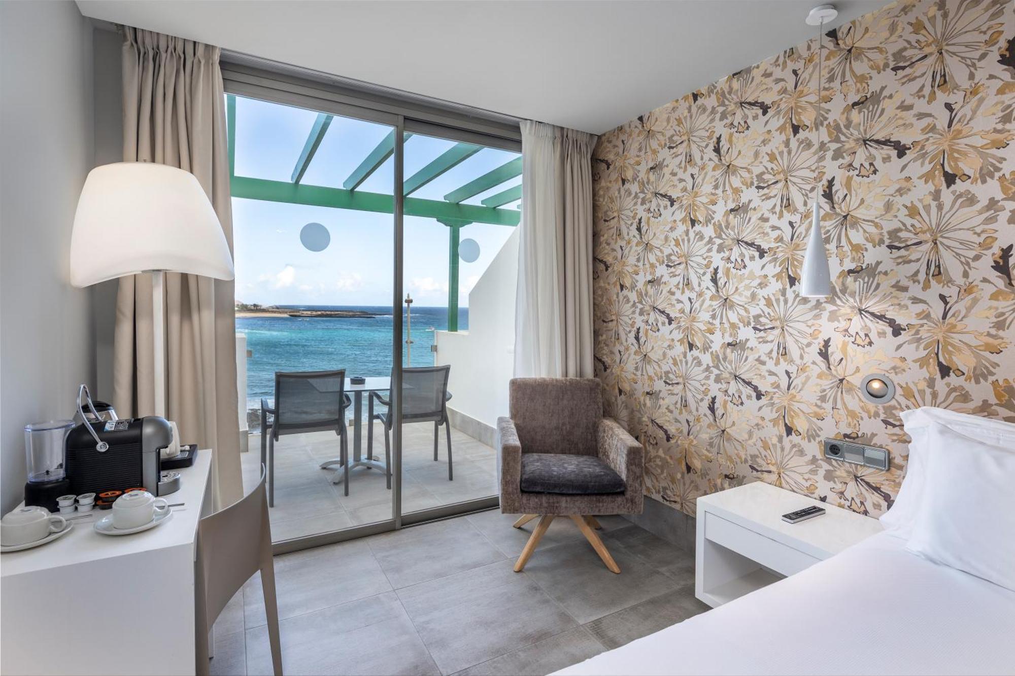 Barcelo Teguise Beach - Adults Only Costa Teguise Exterior photo
