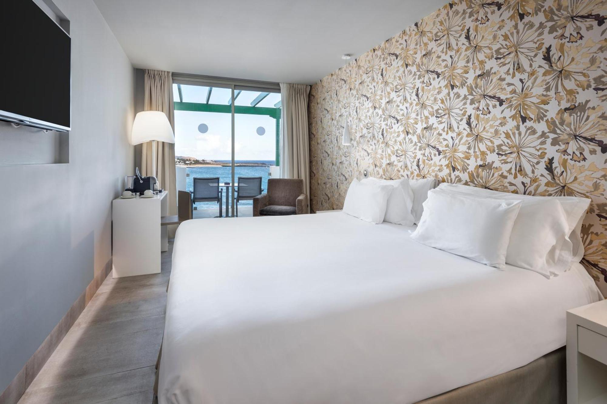 Barcelo Teguise Beach - Adults Only Costa Teguise Exterior photo