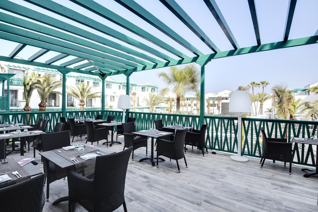 Barcelo Teguise Beach - Adults Only Costa Teguise Exterior photo