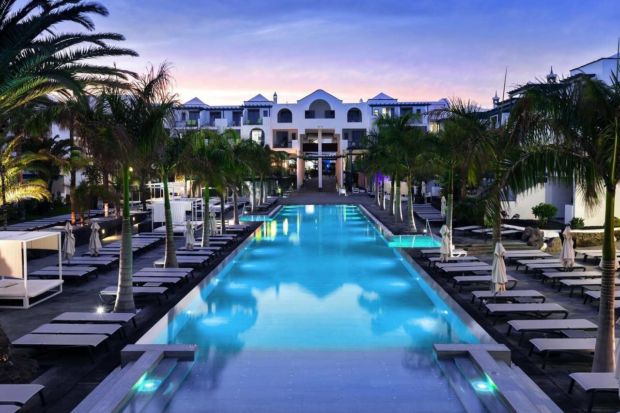 Barcelo Teguise Beach - Adults Only Costa Teguise Exterior photo